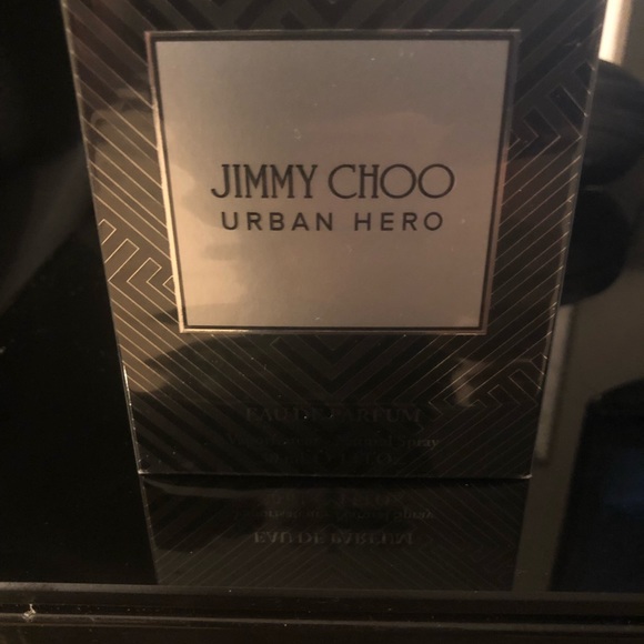 SOLD!!Brand New Sealed Jimmy Choo Urban Hero luxury men’s medium size 30 size!! - Picture 3 of 4